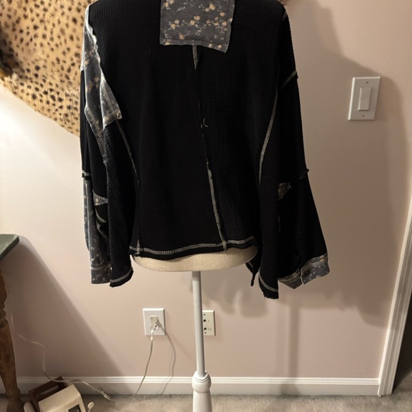 POL Black Tunic with Peace and Floral Accents - Picture 8 of 8